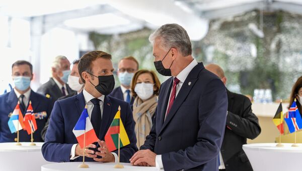 Президент Литвы Гитанас Науседа и президент Франции Эмманюэль Макрон в Рукле, 29 сентября 2020 - Sputnik Lietuva