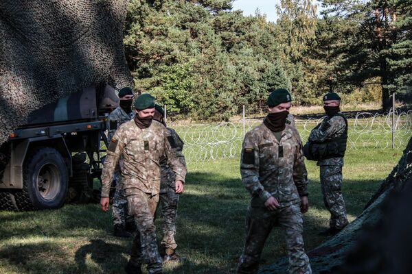В Литве начались военные учения недалеко от побережья Балтики В Литве начались военные учения недалеко от побережья Балтики - Sputnik Литва
