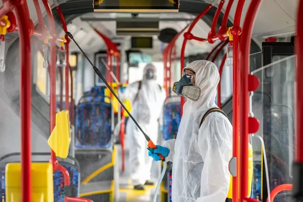 Vilniuje bus sustiprinta viešojo transporto dezinfekcija keleivių saugumui užtikrinti Vilniuje bus sustiprinta viešojo transporto dezinfekcija keleivių saugumui užtikrinti - Sputnik Lietuva
