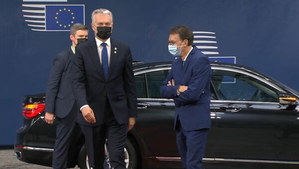 Президент Литвы Гитанас Науседа прибыл на саммит Европейского Союза, Бельгия, 1 октября 2020 года - Sputnik Литва