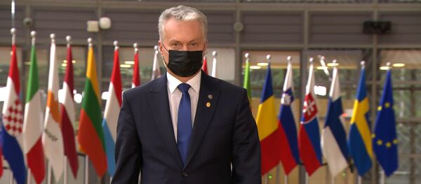 Президент Литвы Гитанас Науседа прибыл на саммит Европейского Союза, Бельгия, 1 октября 2020 года - Sputnik Литва