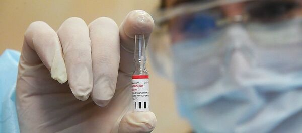 Первые добровольцы получили прививку от коронавируса Первые добровольцы получили прививку от коронавируса - Sputnik Lietuva