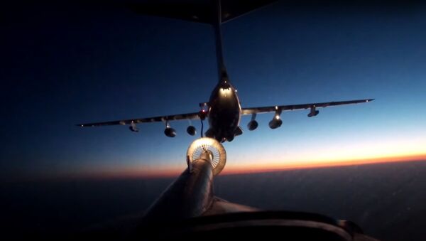 Paskelbtas naktinio degalų papildymo ore Tu-95MS vaizdo įrašas  - Sputnik Lietuva