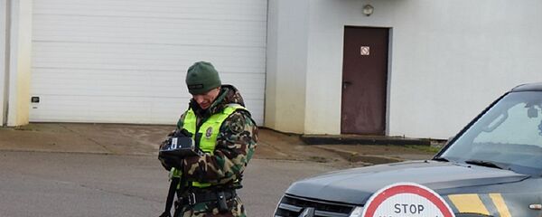 Литовский пограничник, архивное фото Литовский пограничник, архивное фото - Sputnik Литва