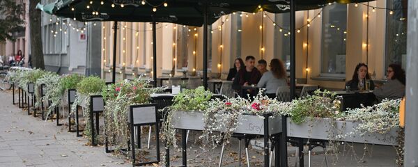 Улица Пилес, уличное кафе Улица Пилес, уличное кафе - Sputnik Lietuva