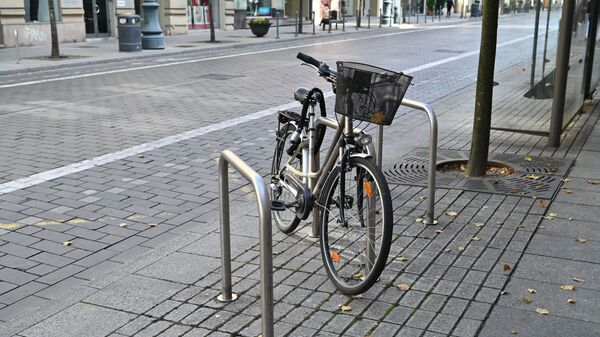 Улица и велосипед в Вильнюсе - Sputnik Литва