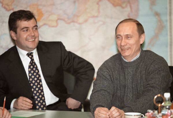 Владимир Путин в день выборов 26 марта 2000 года - Sputnik Lietuva