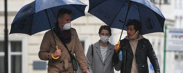 Прохожие в масках - Sputnik Lietuva