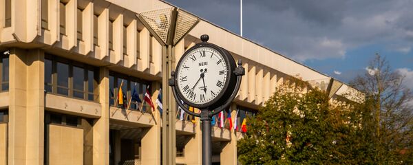 Часы у Сейма Литвы - Sputnik Литва