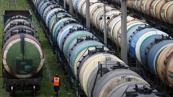 Geležinkelio cisternos naftos produktams - Sputnik Lietuva