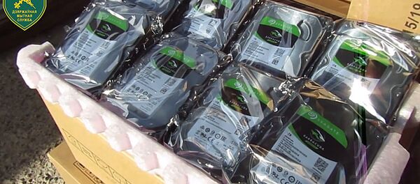 Процессоры и жесткие диски для компьютеров пытались незаконно ввезти из Литвы в ЕАЭС - Sputnik Литва