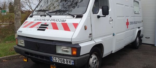 Автомобиль скорой помощи во Франции. Архивное фото  - Sputnik Lietuva