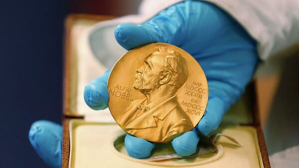 Золотая медаль Нобелевской премии - Sputnik Литва