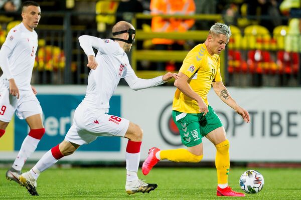 Сборная Литвы продолжила успешную серию, поделив очки с белорусами - Sputnik Литва