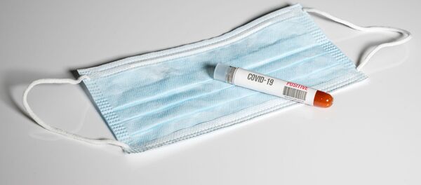 Положительный анализ крови на коронавирус - Sputnik Литва