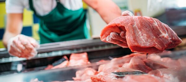 Мясной отдел в магазине Мясной отдел в магазине - Sputnik Литва