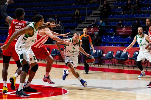 Жальгирис не дрогнул и в Белграде - Sputnik Литва