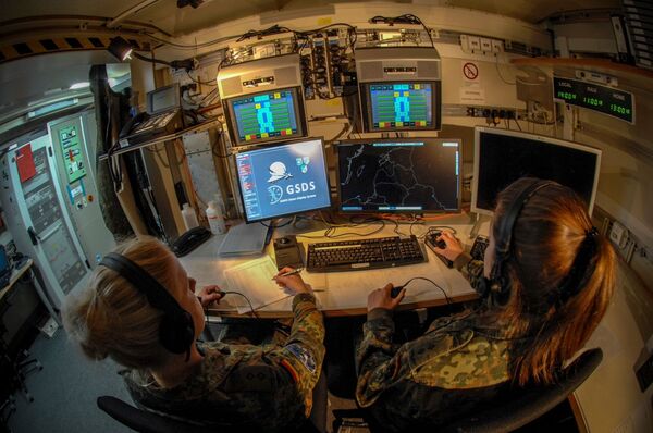 В Литве создали немецкий центр по контролю за воздушным пространством - Sputnik Литва