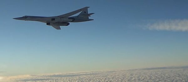 Плановый полет ракетоносцев Ту-160 над нейтральными водами Баренцева, Норвежского и Северного морей Плановый полет ракетоносцев Ту-160 над нейтральными водами Баренцева, Норвежского и Северного морей - Sputnik Lietuva