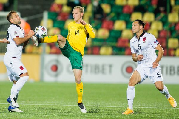 Литовцы так и не позволили албанцам обыграть себя Литовцы так и не позволили албанцам обыграть себя - Sputnik Литва