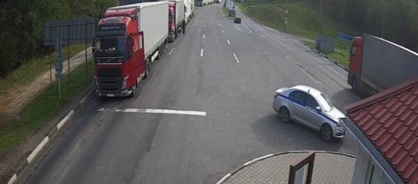 Очередь из фур на границе между Литвой и Белоруссией, пункт пропуска Каменный Лог, 18 октября 2020 года - Sputnik Lietuva