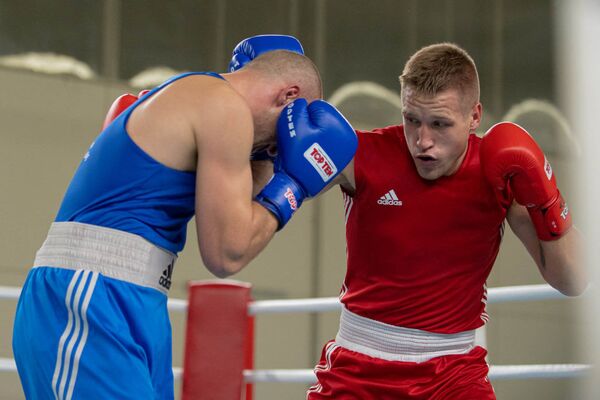 Литовские боксеры одержали пять побед на турнире памяти Шоцикаса Литовские боксеры одержали пять побед на турнире памяти Шоцикаса - Sputnik Литва