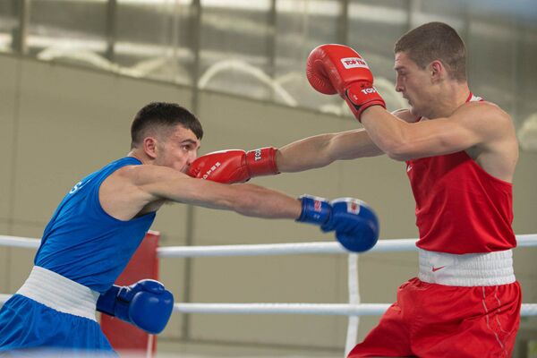 Литовские боксеры одержали пять побед на турнире памяти Шоцикаса Литовские боксеры одержали пять побед на турнире памяти Шоцикаса - Sputnik Литва