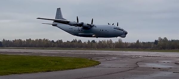 Полеты экипажей Ан-12 и Ан-26 на малой и предельно малой высотах - Sputnik Литва