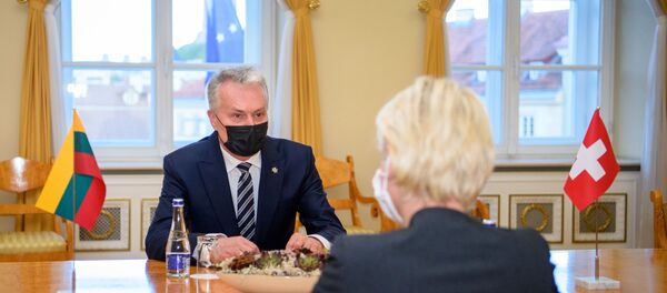 Президент Литвы встретился с главой Национального совета Швейцарии Изабель Море - Sputnik Литва