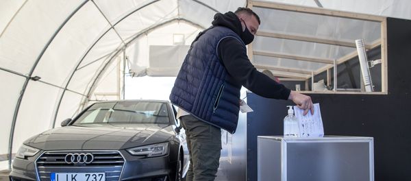 Предварительное голосование второго тура выборов в Сейм Предварительное голосование второго тура выборов в Сейм - Sputnik Lietuva