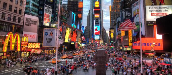 Улица Таймс-сквер в Нью-Йорке Улица Таймс-сквер в Нью-Йорке - Sputnik Lietuva
