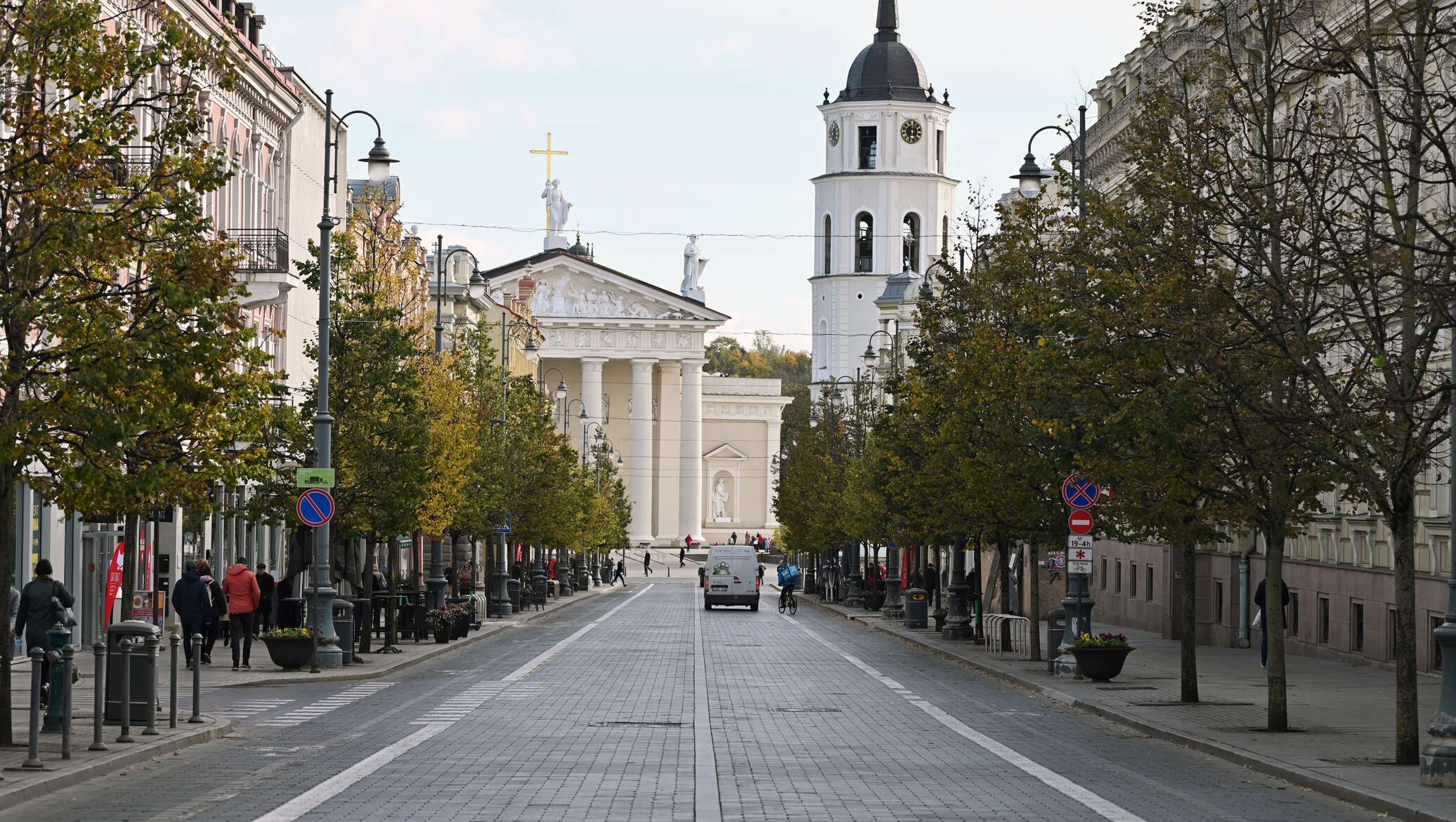 Время в литве сейчас