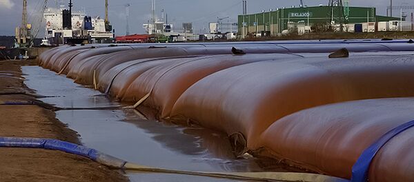 Площадка для хранения грунта в Клайпедском порту - Sputnik Литва