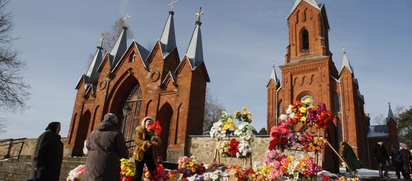 Католический праздник День всех святых в Белоруссии - Sputnik Литва
