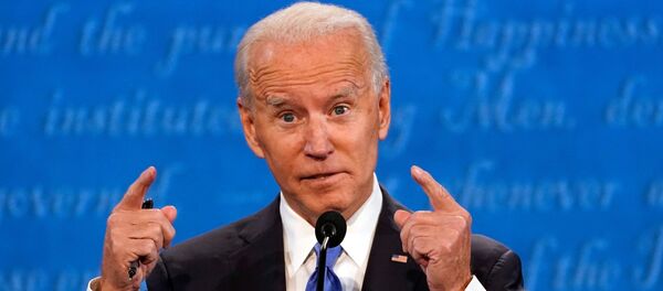 Кандидат в президенты США от Демократической партии Джо Байден - Sputnik Литва