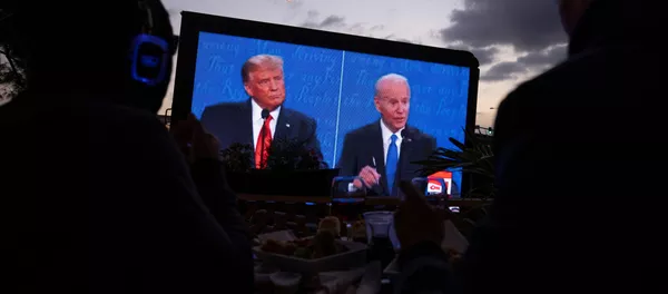 Дебаты бывшего вице-президента Джо Байдена и президента Дональда Трампа Дебаты бывшего вице-президента Джо Байдена и президента Дональда Трампа - Sputnik Lietuva
