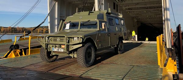 Военная техника НАТО на учениях Brilliant Jump 2020 в Литве  - Sputnik Литва