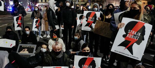 Протесты в Польше по поводу запрета абортов - Sputnik Литва