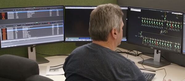 Работа сотрудников оператора распределения энергии Работа сотрудников оператора распределения энергии - Sputnik Литва