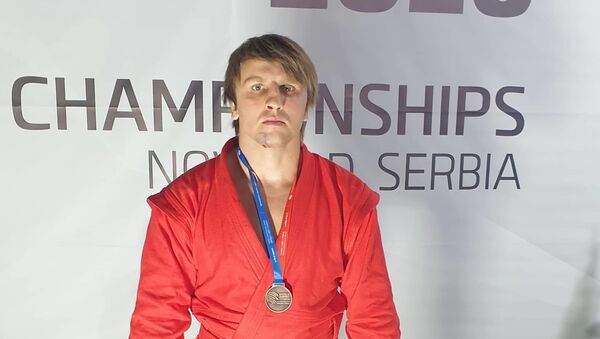 Бронзовый призер чемпионата мира по самбо Теодорас Аукштуолис, Нови-Сад, Сербия - Sputnik Литва