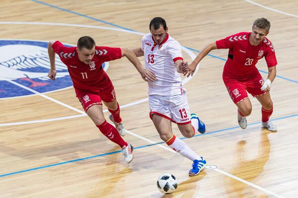 Сборная Литвы по футзалу не прошла первый раунд отбора на Евро-2022 - Sputnik Литва