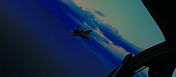 Nufilmuotas naktinis MiG-31 perėmimas, kuris pažeidė Rusijos sieną Nufilmuotas naktinis MiG-31 perėmimas, kuris pažeidė Rusijos sieną - Sputnik Lietuva