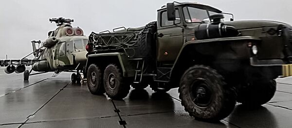 Отправка вертолетов ВКС России в Нагорный Карабах для несения миротворческой службы Отправка вертолетов ВКС России в Нагорный Карабах для несения миротворческой службы - Sputnik Lietuva