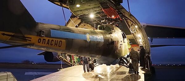 Rusijos sraigtasparnių pristatymas į Kalnų Karabacho konflikto zoną Rusijos sraigtasparnių pristatymas į Kalnų Karabacho konflikto zoną - Sputnik Lietuva