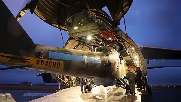 Rusijos sraigtasparnių pristatymas į Kalnų Karabacho konflikto zoną - Sputnik Lietuva