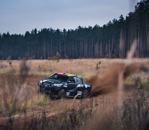 Бюджет литовского экипажа на Дакаре-2021 достигнет миллиона евро - Sputnik Литва