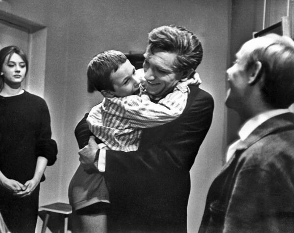 Умер актер Армен Джигарханян Умер актер Армен Джигарханян - Sputnik Литва