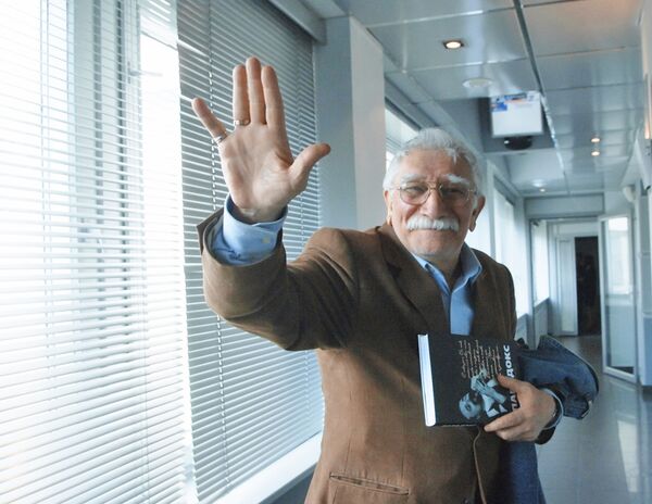 Умер актер Армен Джигарханян Умер актер Армен Джигарханян - Sputnik Литва