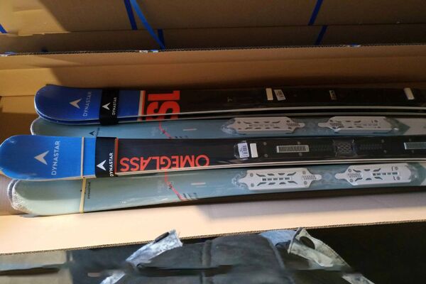 Из Литвы в Белоруссию везли спортивные товары по заниженной цене Из Литвы в Белоруссию везли спортивные товары по заниженной цене - Sputnik Литва