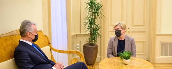 Президент Литвы Гитанас Науседа встретился с лидером избирательного списка Союз Отечества - Христианские демократы Литвы Ингридой Шимоните - Sputnik Литва